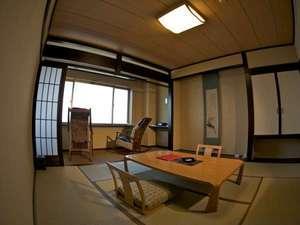 【和室8畳】3名様までご利用頂けます