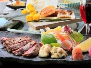 【白老牛ステーキ】柔かな肉がたまりません