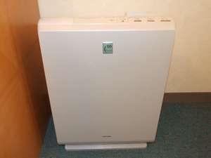 全室完備の空気清浄機（加湿機能付）