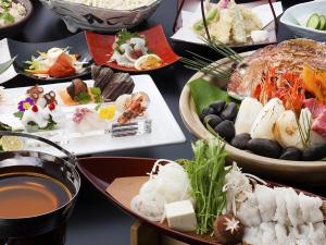 山海の幸を盛り込んだ旬の季替り膳（イメージ）　※季節により内容が変わりますので御品書きをご確認下さい