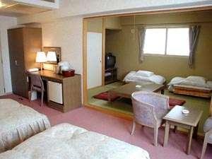 ご家族でご利用いただける和洋室