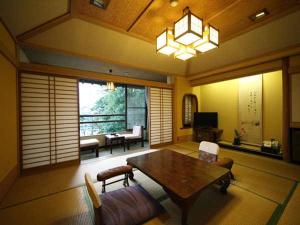 【客室07】金獅子