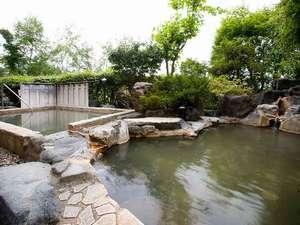 洞爺湖を望む絶景の露天風呂（男子）