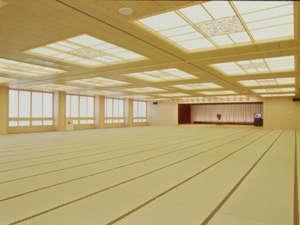 宴会場の一つ「松の間」大きな宴会も、この広さなら大丈夫！