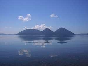 湖上より眺める洞爺湖も絶景