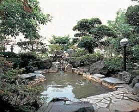 庭園露天風呂から見る夏の花火は迫力満点だよ！