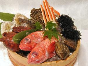 三陸産などの新鮮な魚貝