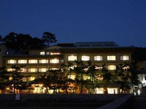 みや離宮外観（夜景）