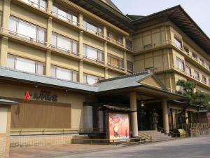 宮島桟橋から徒歩３分。思い出深い旅のひとときをお過ごし下さい！