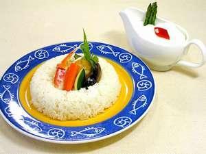 ☆オホーツク紋別ホワイトカレー☆流氷をイメージした白いカレー♪ご夕食におすすめです！(別途１０００円)