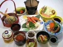 素材のうま味を十分に引き出したオホーツク産ズワイガニをご堪能ください。