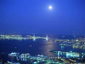 客室からご覧いただけるベイブリッジビュー側の絶景