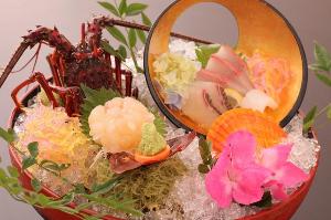 伊勢えび造り<BR>プランによってはメニュー内容は異なります。<BR>