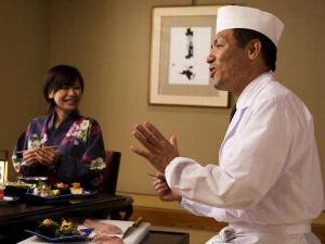 【餐火讃花】全国技能グランプリ優勝の武田調理長が心を込めたお料理を提供致します。