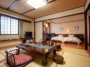 朝日が気持ちいい和洋室。到着ご早々にひと眠りもできます。