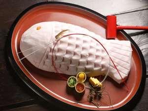 長寿の祝いなど家族が集まる記念日にオススメの☆鯛塩釜焼き☆一尾6000円～