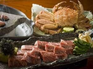北海道を丸ごと食べよう!!毛蟹に白老牛、その他道産の”美味しい”がいっぱい！