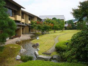 日本庭園からの景色