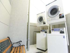 ◆コインランドリー(有料)もございますので、長期滞在の方にも便利です♪