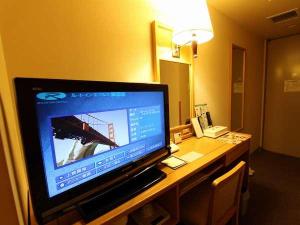 26インチワイド液晶でルートインルームシアターをお楽しみ下さい。もちろんデジタルです。