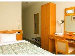 シングルルーム　上階はお部屋からの眺めがとてもきれい。