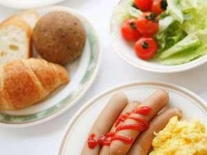 ★ご朝食★和洋のバイキングをお楽しみ頂けます。
