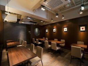 【カフェラウンジ】1階ロビー奥にございます