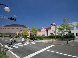 【PayPayドーム】　最寄のバス停より３０分(提供：福岡市)