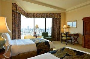 room superior twin city view
