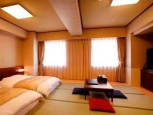 【和室】32.0平米・ベッド幅100センチ（2台）