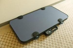 各階エレベーター前にズボンプレッサー
