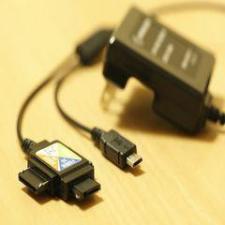 ■携帯電話充電器：【無料貸出】