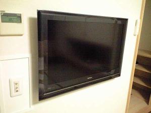 ◆和室に設置された32型大型液晶テレビ