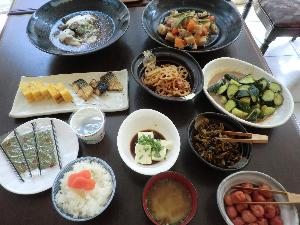 和食の一例（和洋朝食バイキング）