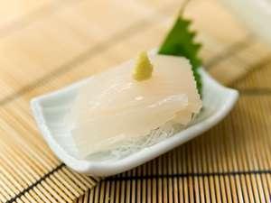 朝食（イカ刺し）