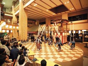 【お祭り広場「鹿踊り」例】※毎日イベントを20:30から開催しています