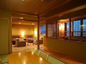 【禁煙】展望風呂付和洋室ツイン（60平米）