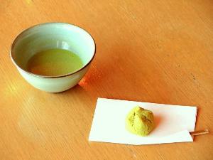 湯上がりに抹茶のサービスをしております。
