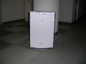 空気清浄機（無料貸出）<BR>フロントにて貸出。<BR>ご利用の方は、フロントへお尋ね下さい。