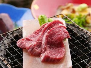 土佐和牛岩塩盤焼き