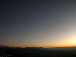 夕日・月・一番星のパノラマ