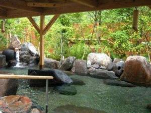 【吉祥の湯】緑が美しい季節です♪