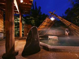 縄文庭園露天風呂　ストーンサークルの湯