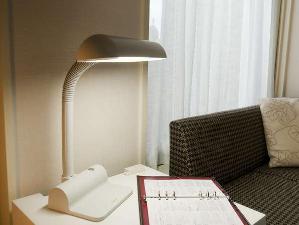 【貸出備品】電気スタンド：数に限りがございます