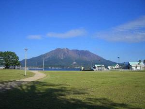 徒歩３分ウォーターフロントパークから見る桜島は圧巻