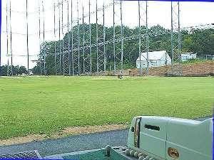潮風香る「ゴルフ練習場」