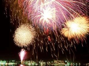 2024/8/1〜8/31は毎日花火大会☆目の前の柴山潟(湖)で花火が上がります☆お部屋で花火観賞も♪