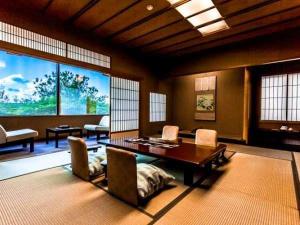 和室2間は離れていますので、グループや三世代旅行にもオススメです☆