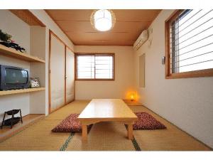 禁煙和室６畳・４.５畳タイプ(トイレ・洗面所はお部屋のすぐ前で共同利用です)