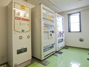 1階・4階・8階には自販機コーナーをご準備いたしております。（アルコール・清涼飲料）